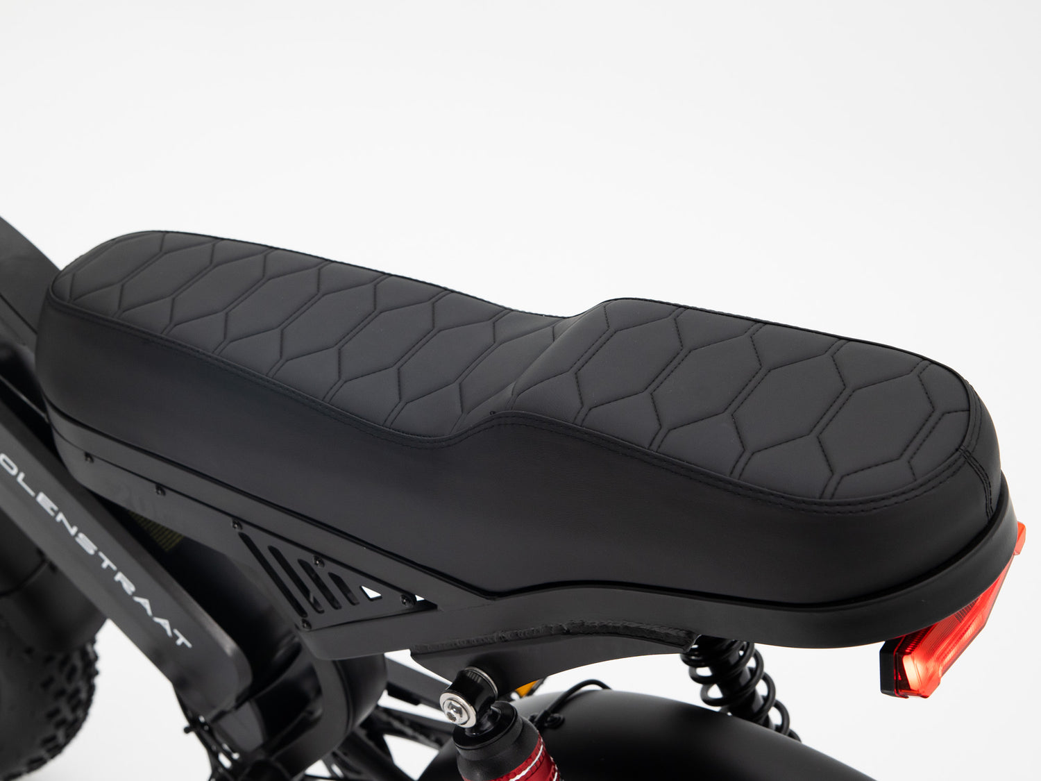 Molenstraat Storm - Saddle