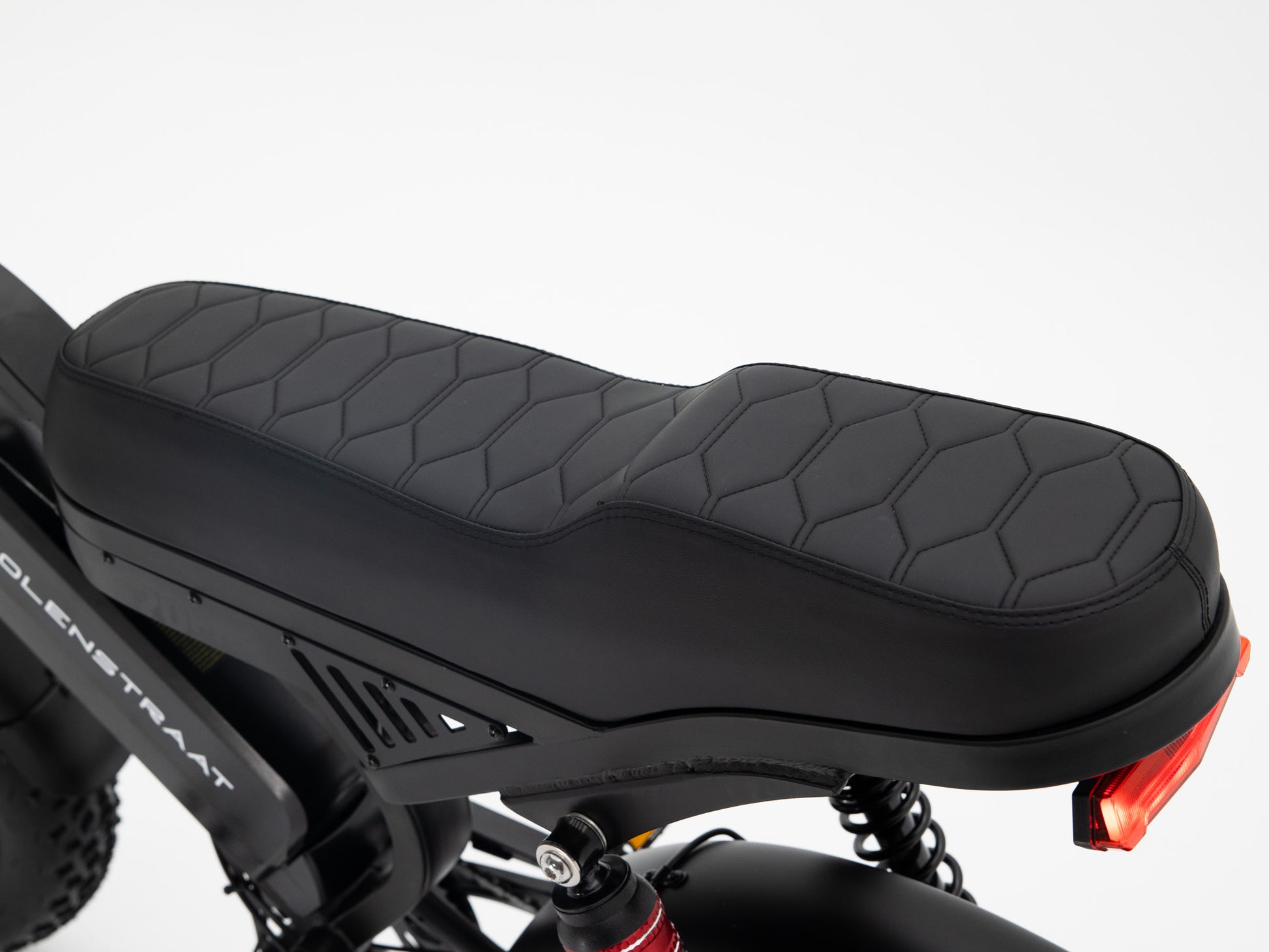 Molenstraat Storm - Saddle